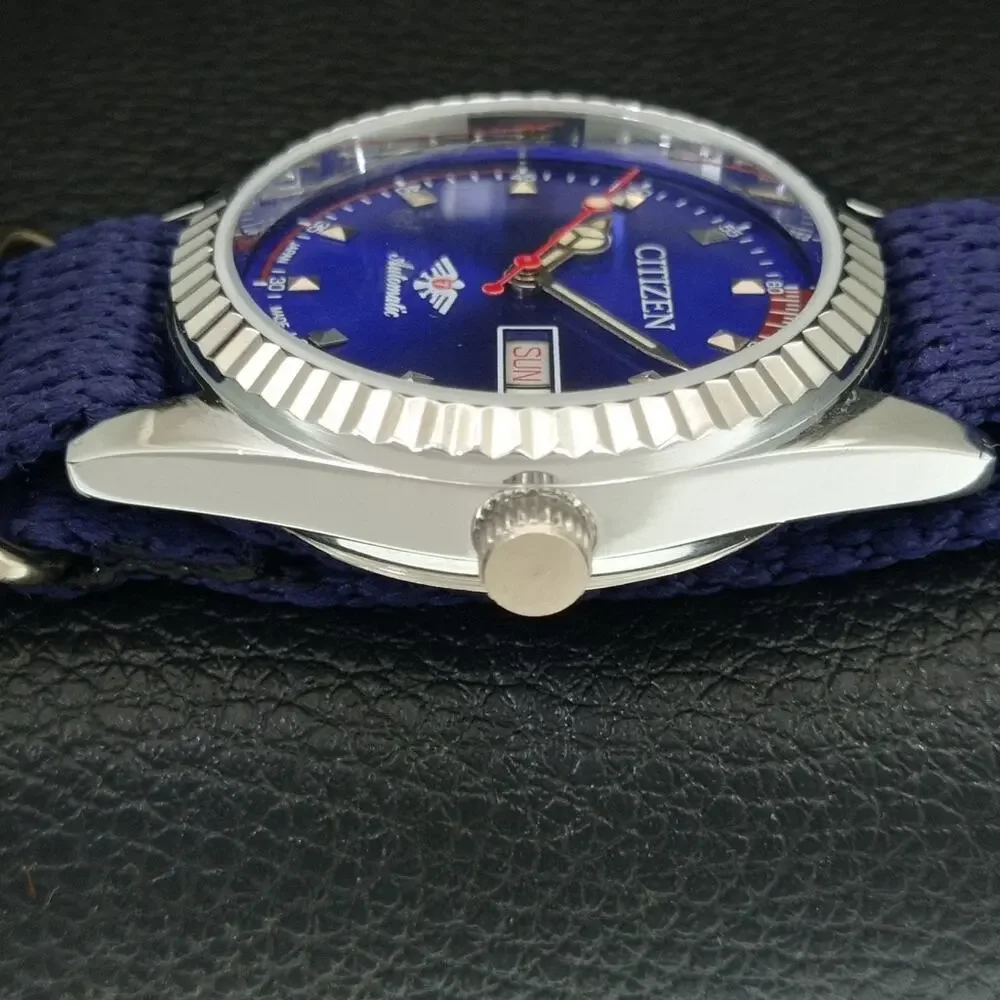 Vintage 1984 Citizen Automatic Mens Silver Watch W/daydate & Blue accents